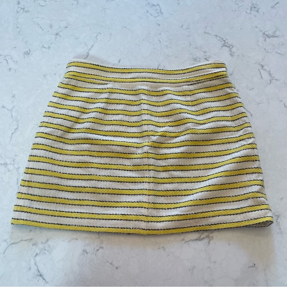 Veronica Beard 💛 Lynden Tweed Strip Mini Skirt Size 6 - Picture 8 of 8